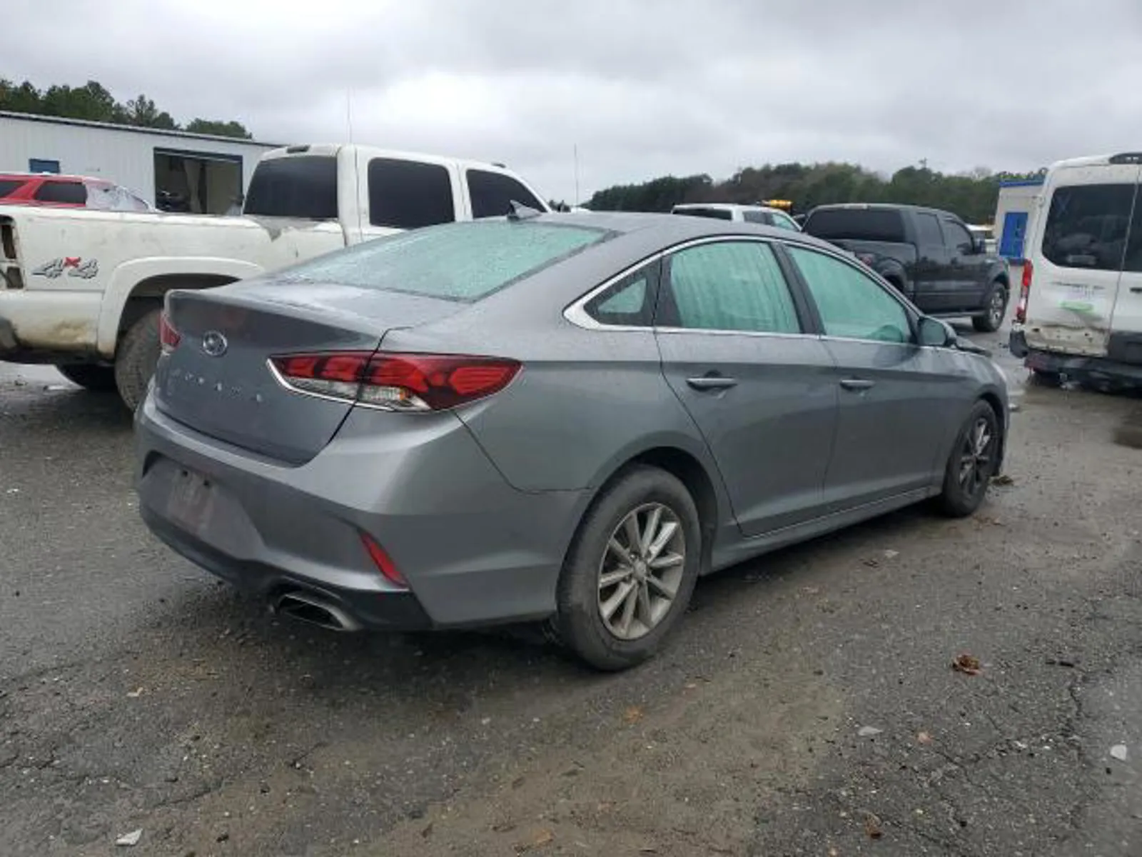HYUNDAI SONATA SE 2.4L