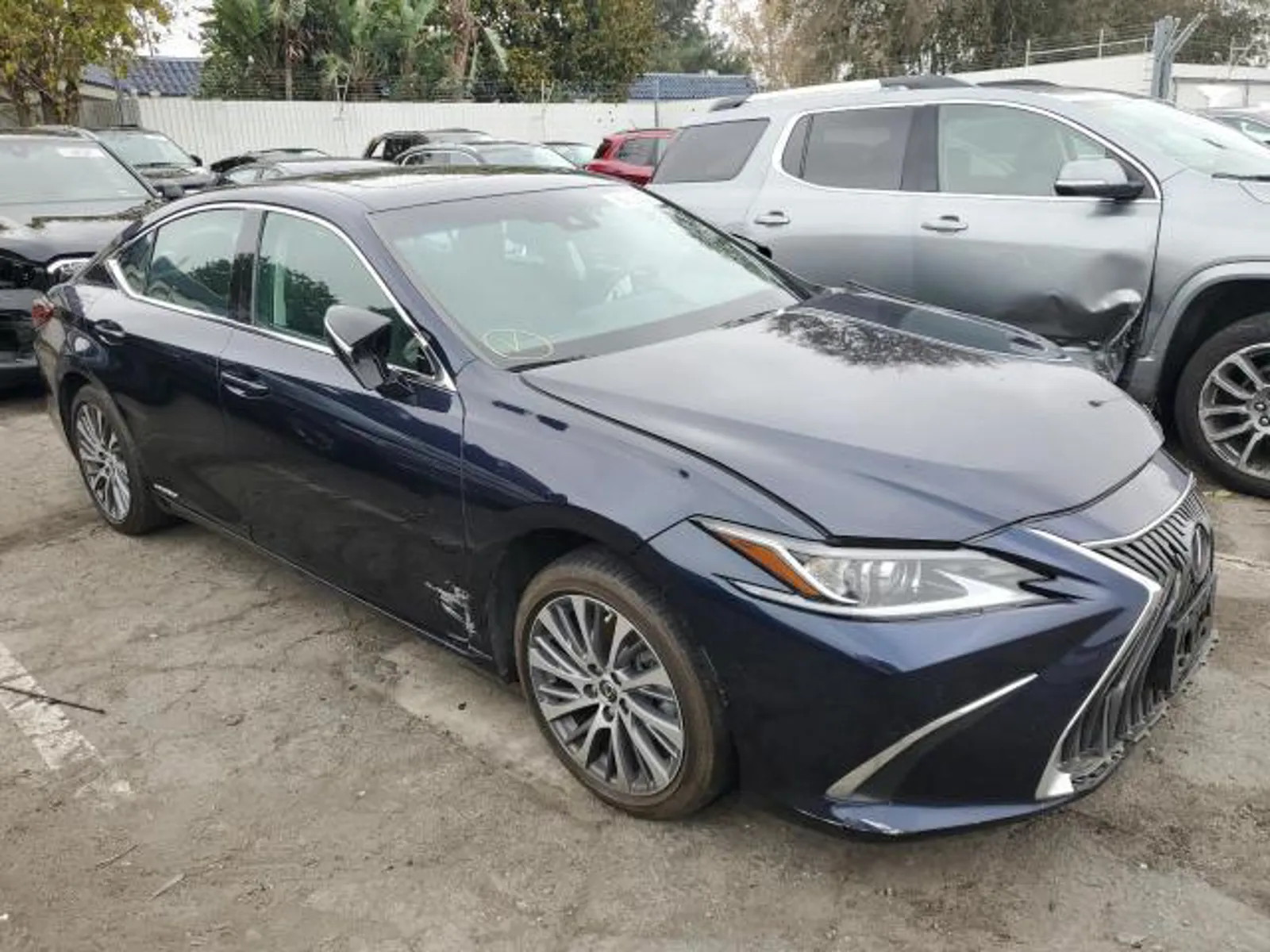 LEXUS ES 300H 2.5L