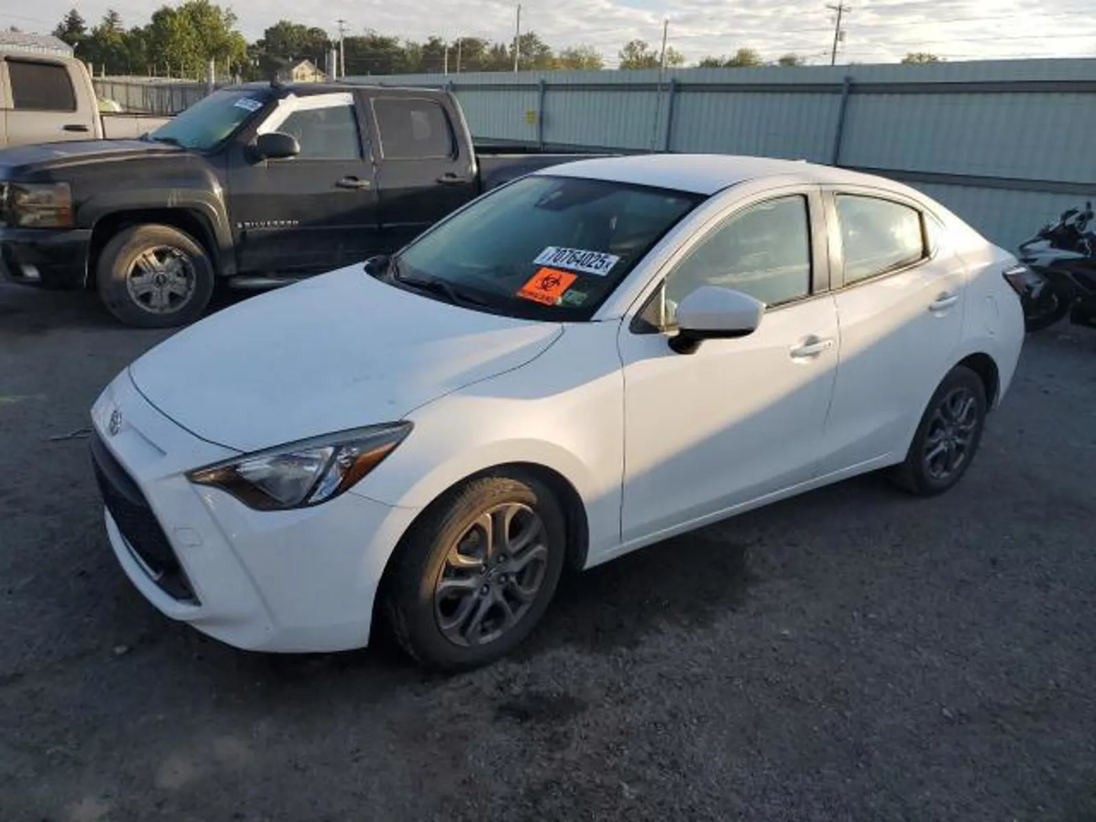 TOYOTA YARIS LE 1.5L