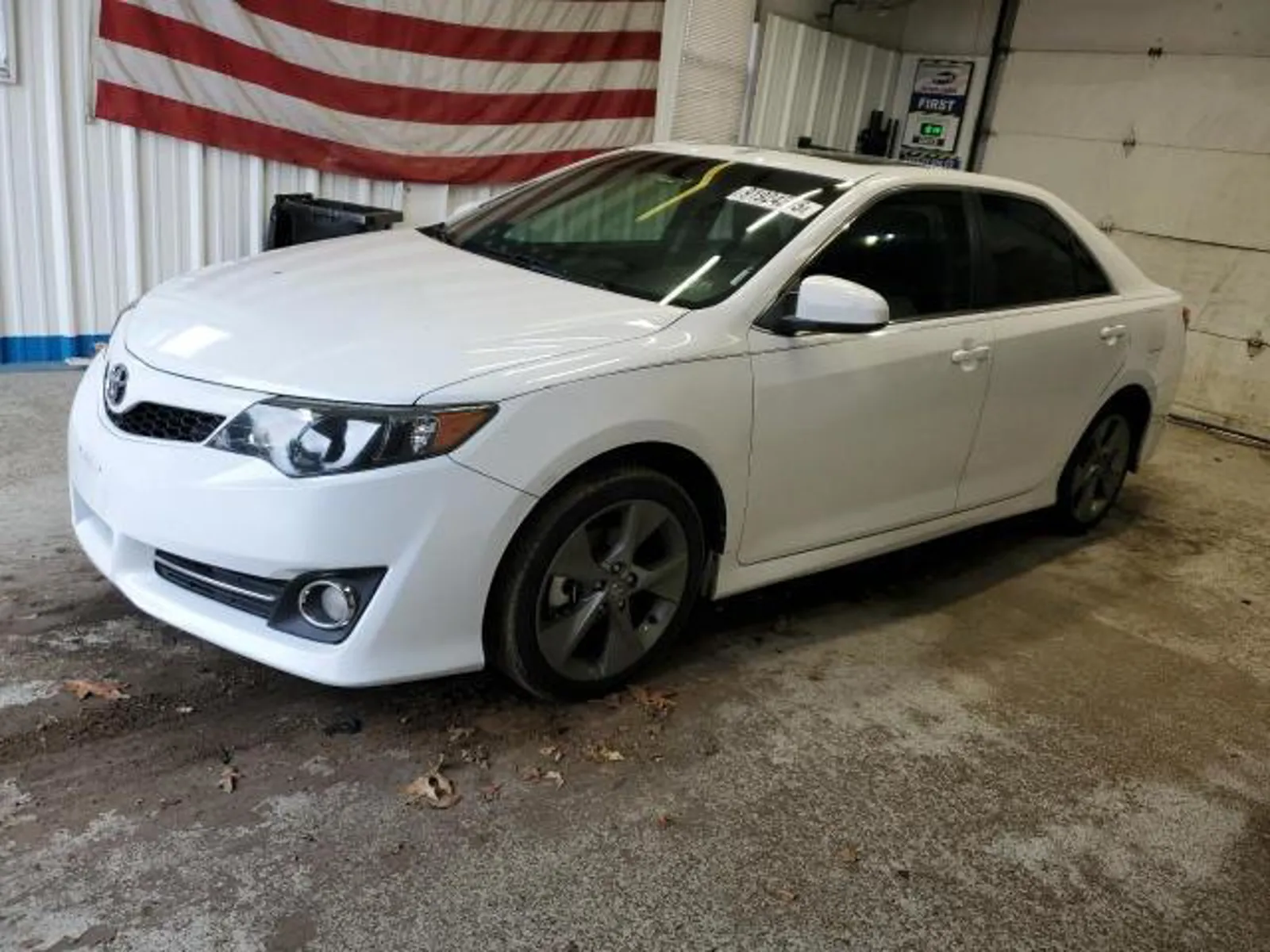 TOYOTA CAMRY SE 2.5L