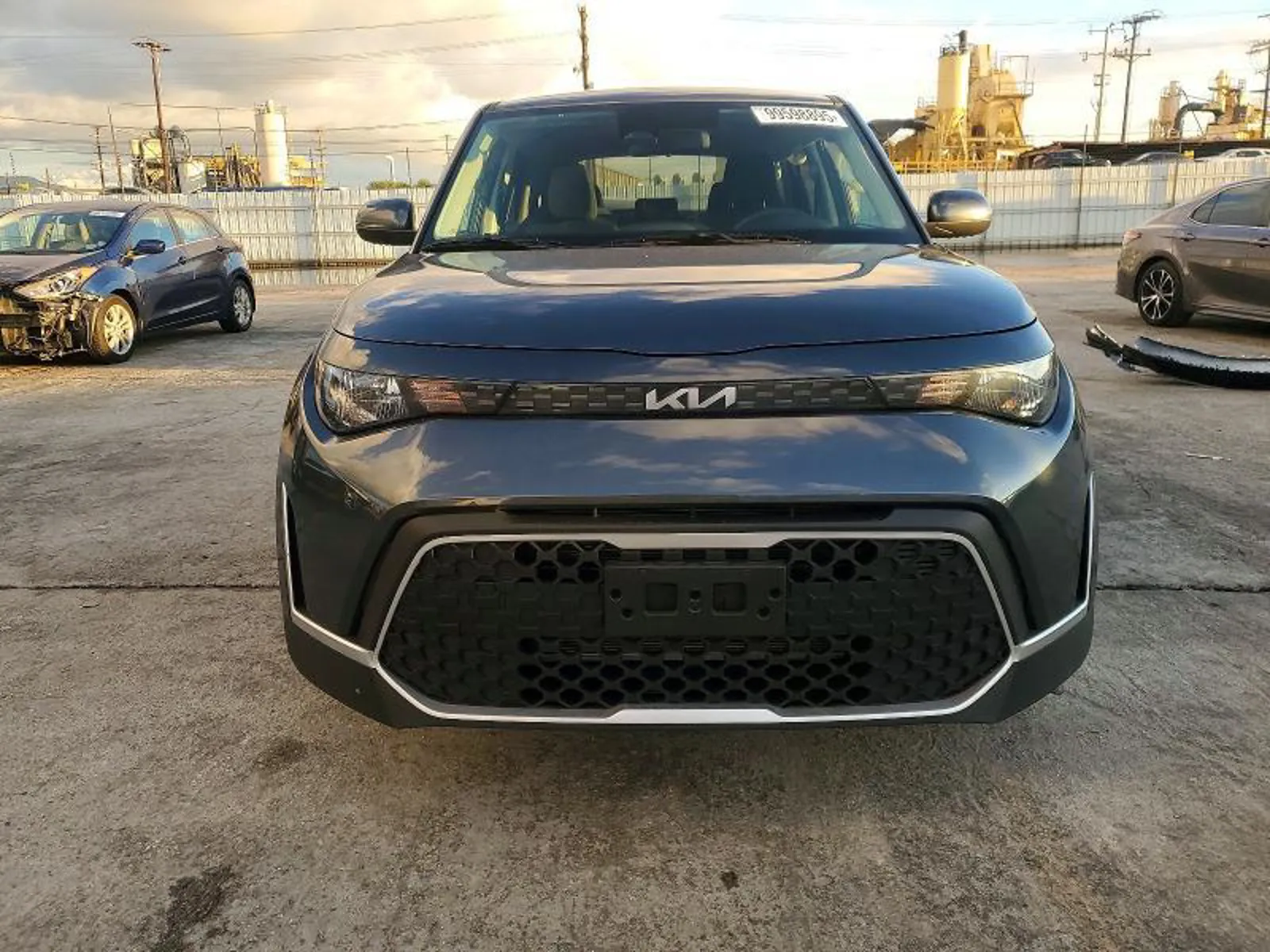 KIA SOUL LX 2.0L